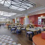 Mercure Lyon Est 4* Villefontaine