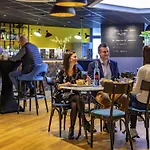 Mercure Lyon Est Ξενοδοχείο 4*