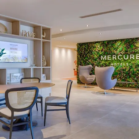 Mercure Lyon Est 4* Villefontaine