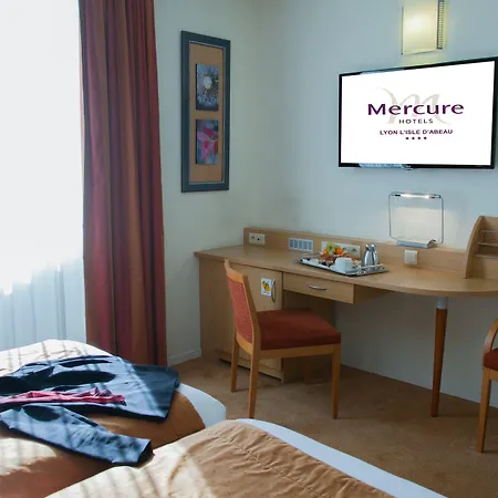 Hotel Mercure Lyon Est 4*