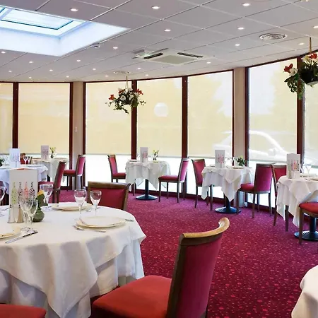 Mercure Lyon Est 4* Villefontaine
