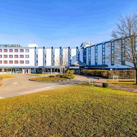 Mercure Lyon Est Szálloda